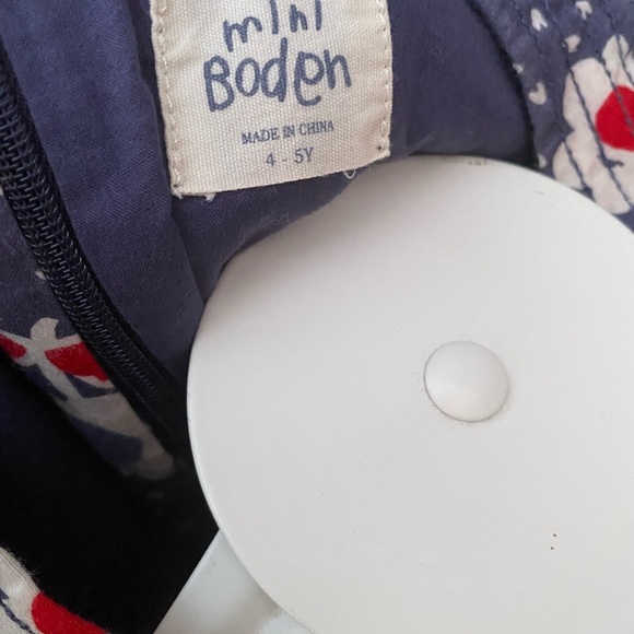 Girls Mini Boden dress - Picture 3 of 3